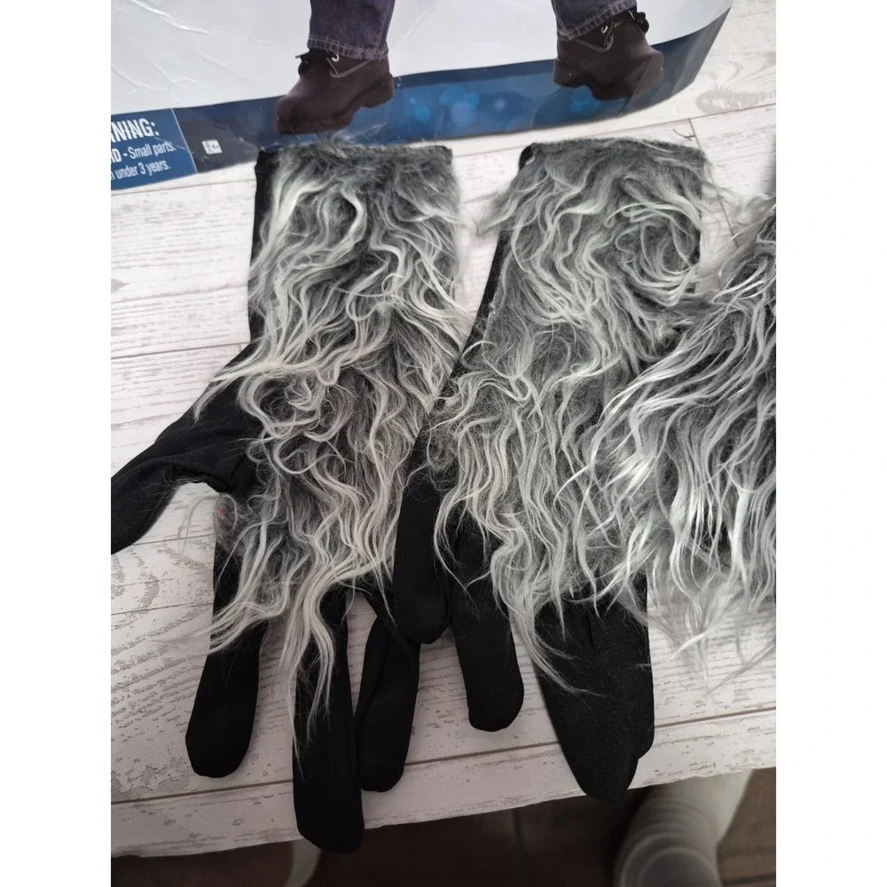 suit yourself costume co. hungry howler
